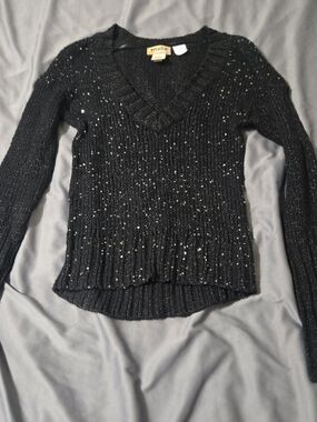 Women’s Mudd Black Embellished Pull Over V-neck Sweater Size Small Sheer Sequins